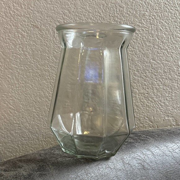 Glass Vase - Picture 1 of 2